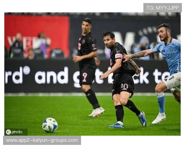 梅西前场断球就射,迈阿密国际打懵对手,梅西抢断